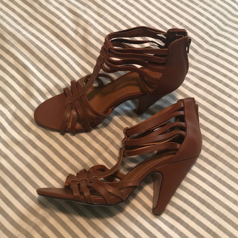 🟢3 for $10🟢 Cognac heels